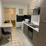4 Personnes Emplacement Ideal Proche Des 24h Et Gare Apartamento *