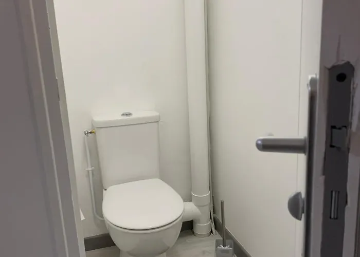 4 Personnes Emplacement Ideal Proche Des 24h Et Gare * 勒芒