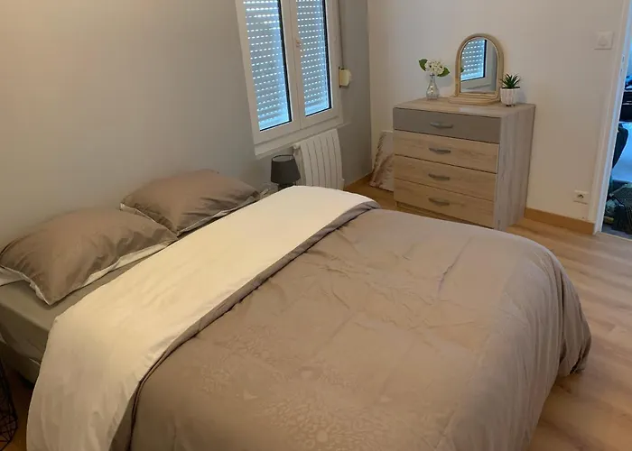 4 Personnes Emplacement Ideal Proche Des 24h Et Gare *